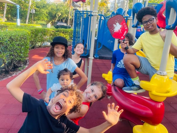 Free Play Wed. @ Palmas Parque de los Niños